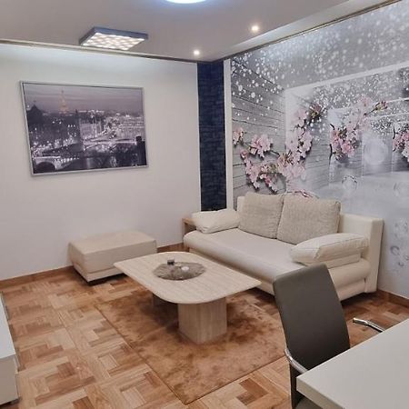 Apartman Croatea Zagreb Buitenkant foto